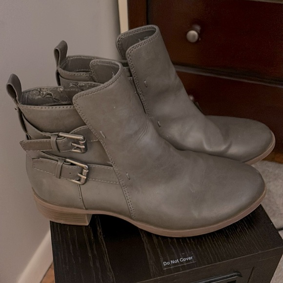 Moto gray ankle boots with zip up feature. - Picture 1 of 7